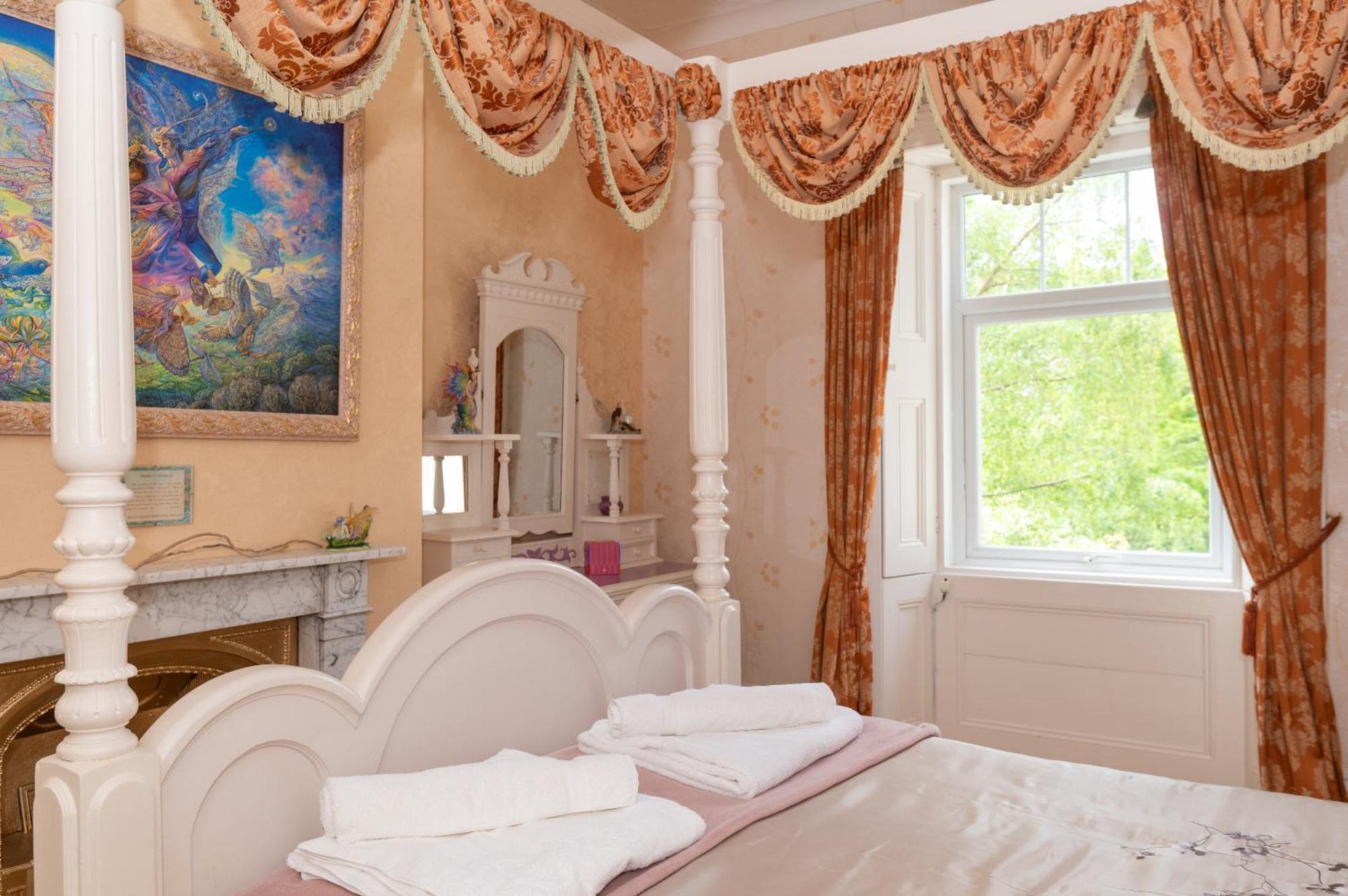 Enchanted Manor Niton Exterior photo